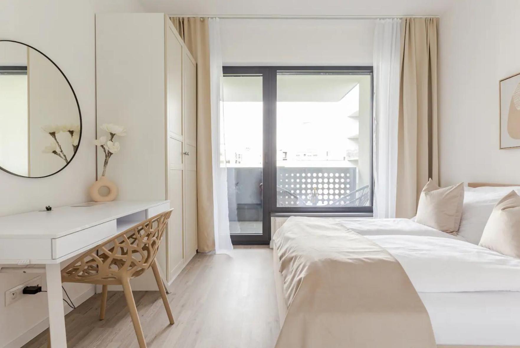 Magnolie Suite Presidential Garden Free Parking Bratislava Exterior photo