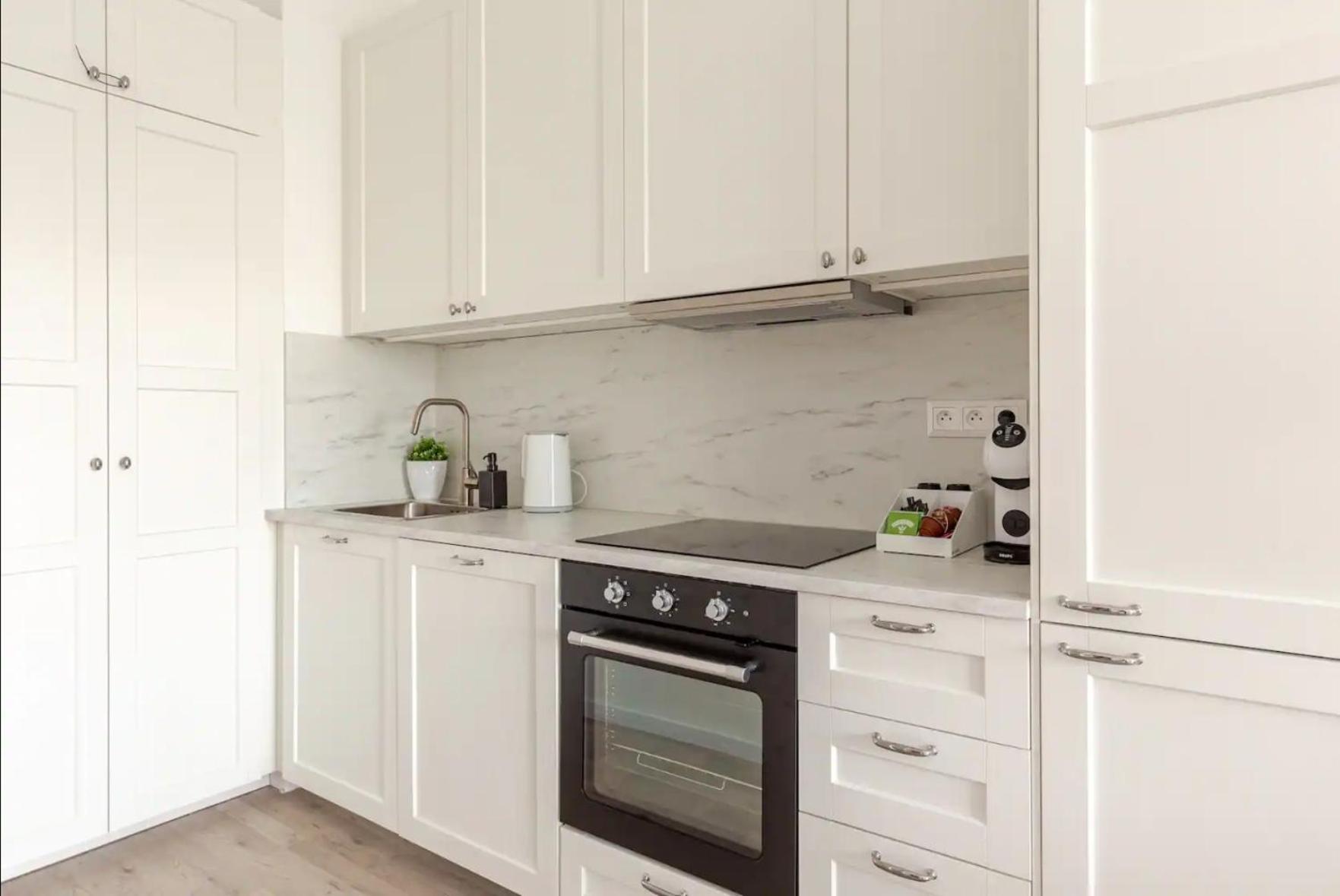 Magnolie Suite Presidential Garden Free Parking Bratislava Exterior photo