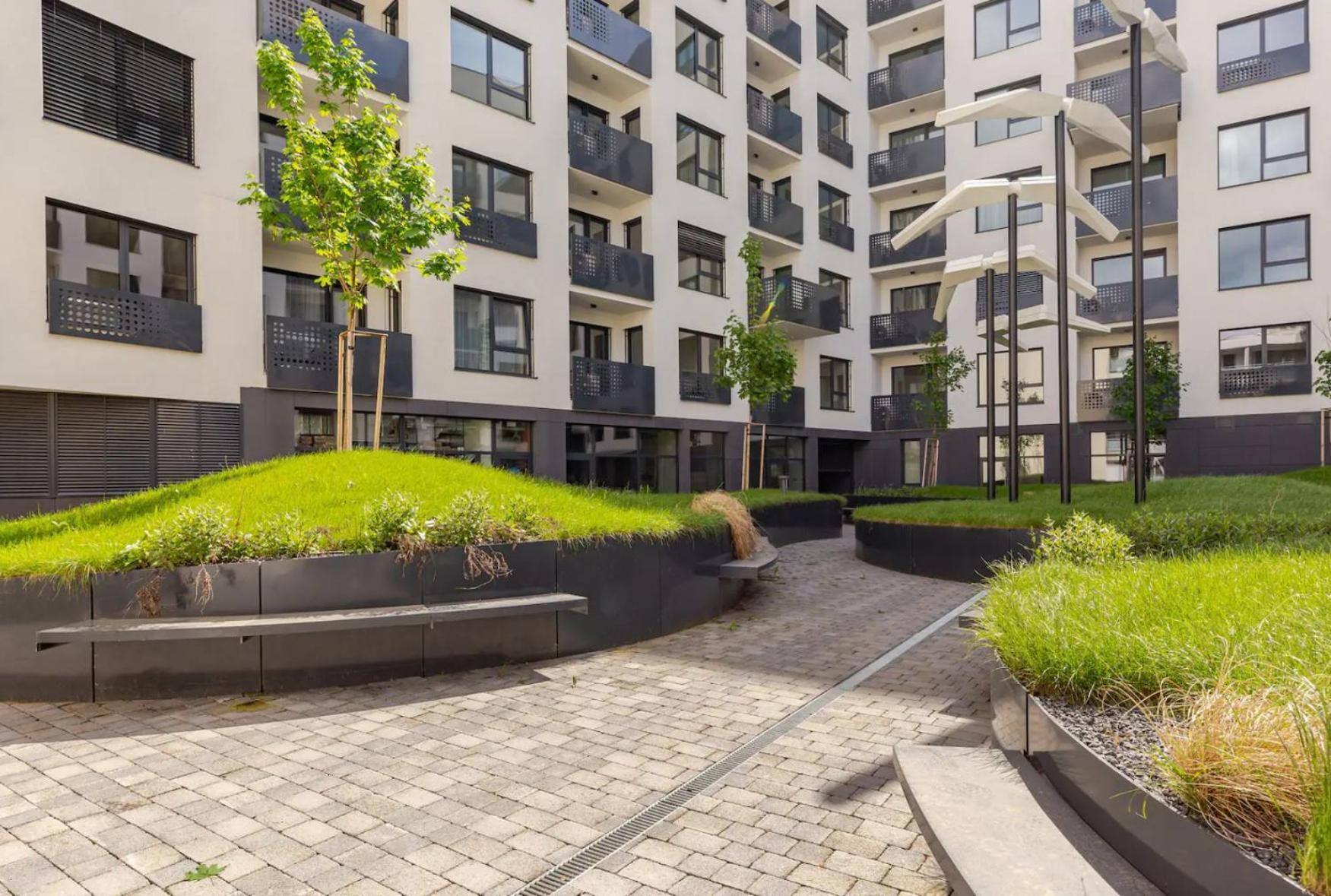Magnolie Suite Presidential Garden Free Parking Bratislava Exterior photo